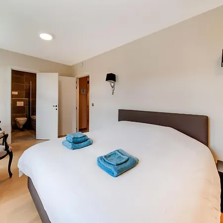 Luxury La Croix Scaille Vakantiehuis Bourseigne-Neuve